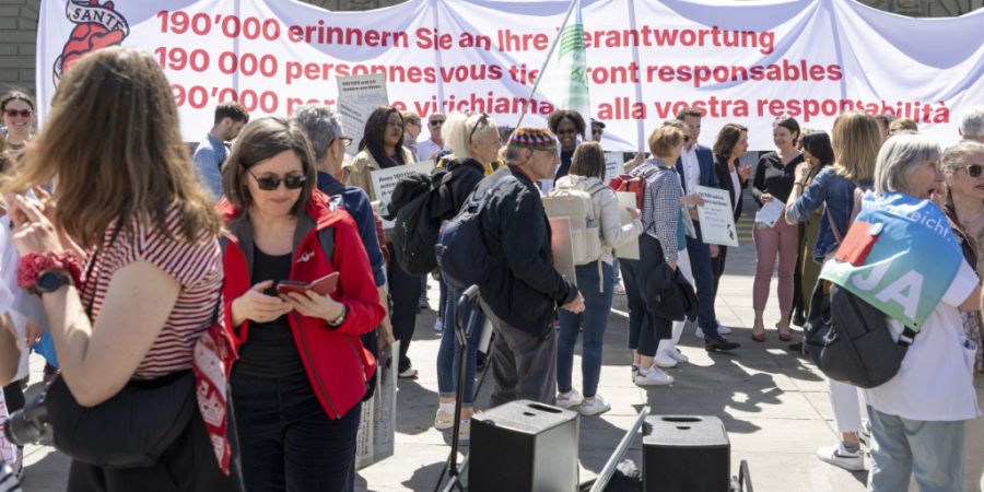 «190'000 erinnern Sie an ihre Verantwortung», hiess es an die Mitglieder des Nationalrats gerichtet.
