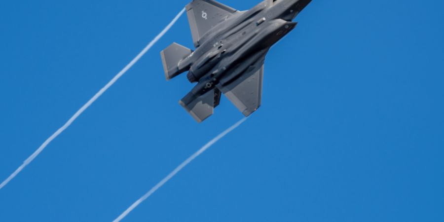 Gemäss dem Bürgerverein sollen die F-35-Kampfflugzeuge in der Schweiz nicht abheben. (Archivbild)