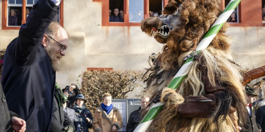 Der Leu beim Tanz des Vorsitzenden Meisters Samuel Müller im Kleinbasel.