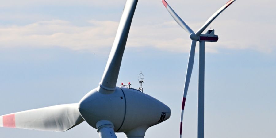 Drei bis vier Anlagen mit Windturbinen könnten in Sennwald realisiert werden. (Archivbild)