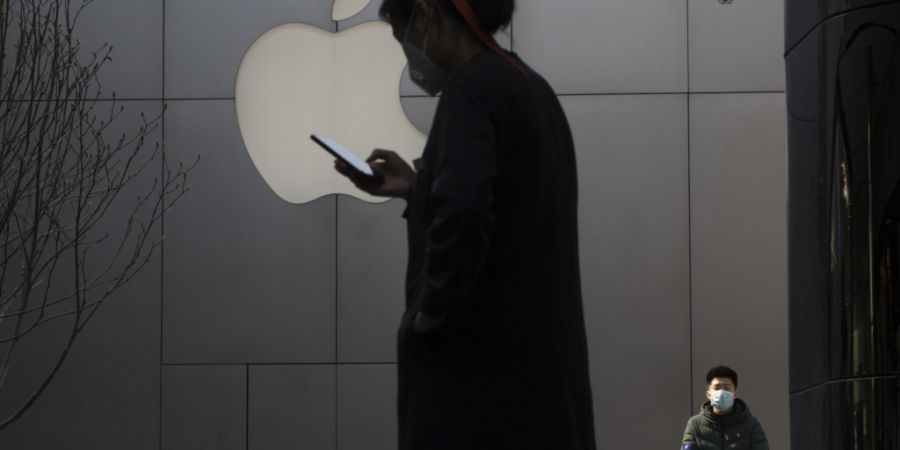 Frische Quartalszahlen zeigen: Das Geschäft des iPhone-Konzerns läuft weiter auf Hochtouren. (Archivbild)