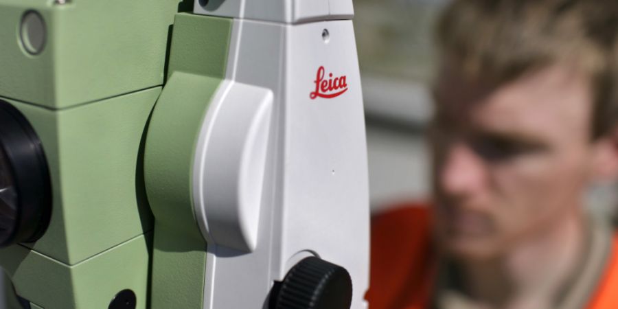 Die bernischen Gemeinden sollen die Aufträge für die amtliche Vermessung nicht mehr alle acht Jahre ausschreiben müssen. (Symbolbild)