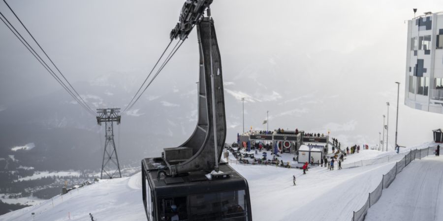 Dass Gemeinden in touristische Infrastruktur investieren, ist in Graubünden nicht neu. Das Vorgehen berge aber auch Risiken, warnt nun ein Experte. (Archivbild)