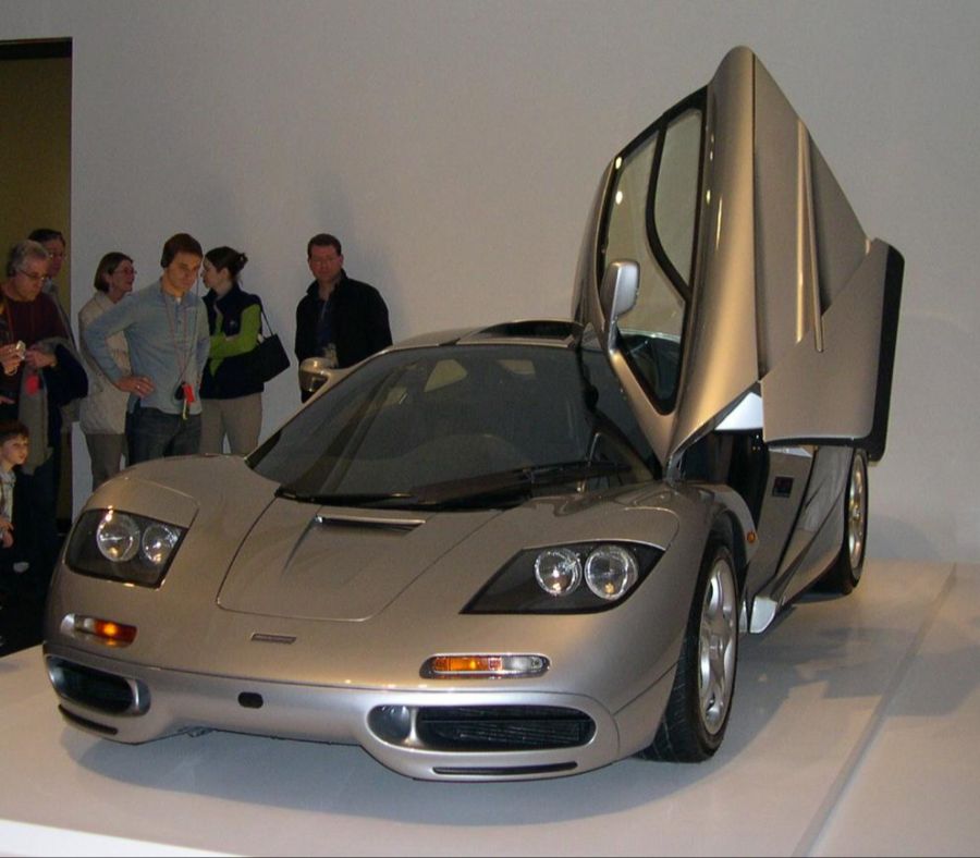 McLaren F1,