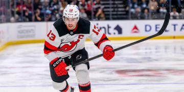 Nico Hischier NHL
