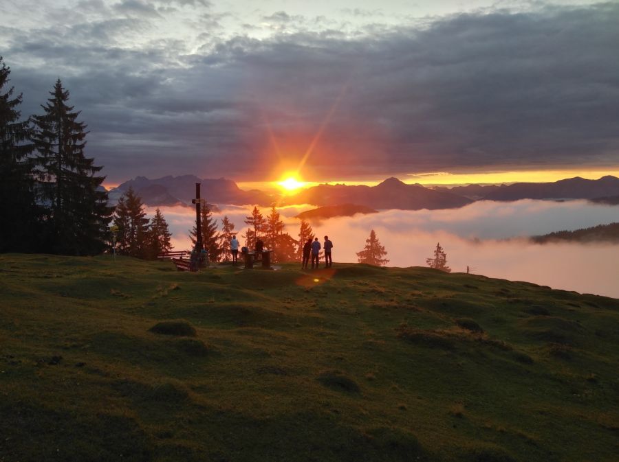 Für den Sonnenaufgang auf dem Kragenjoch lohnt sich frühes Aufstehen allemal.