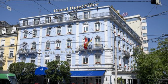 Das Hotel Euler am Centralbahnplatz in Basel, wo vor 70 Jahren am 15. Juni 1954 die Uefa gegründet wurde. Basel Uefa