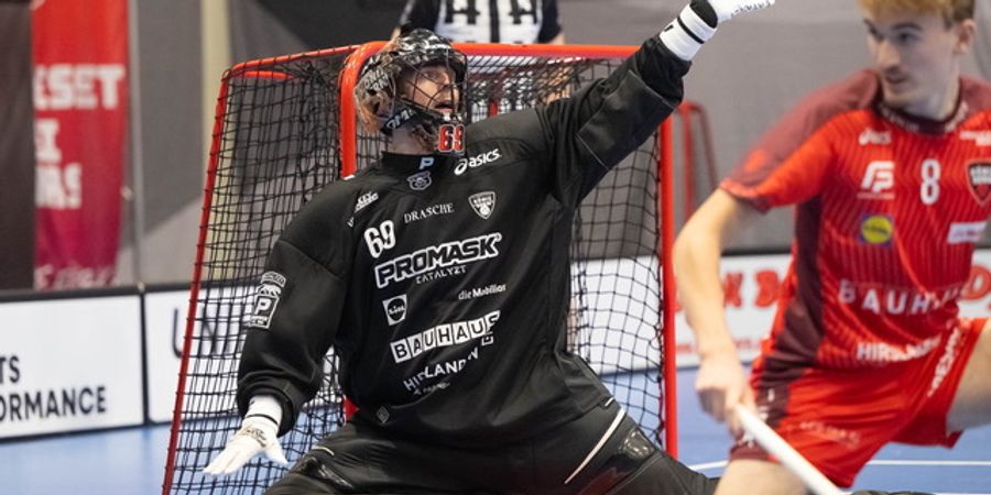 Der Goalie von Floorball Köniz Bern im Einsatz.