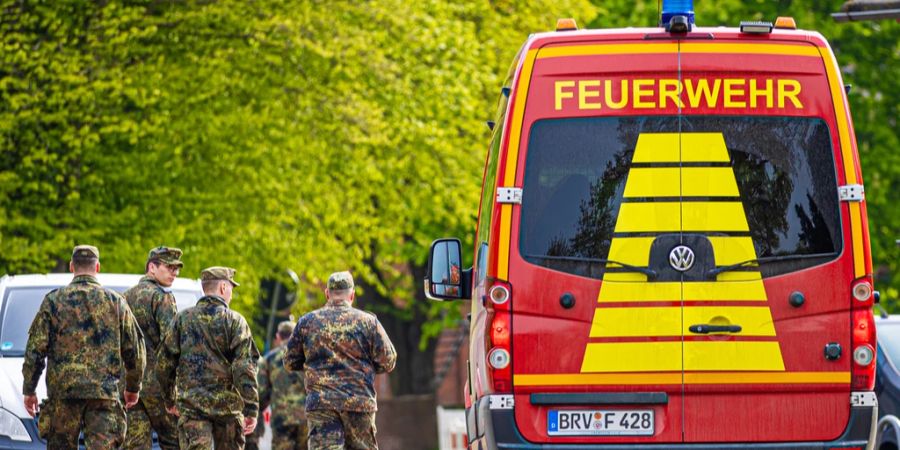 Bremervörde Arian Soldaten Feuerwehrauto