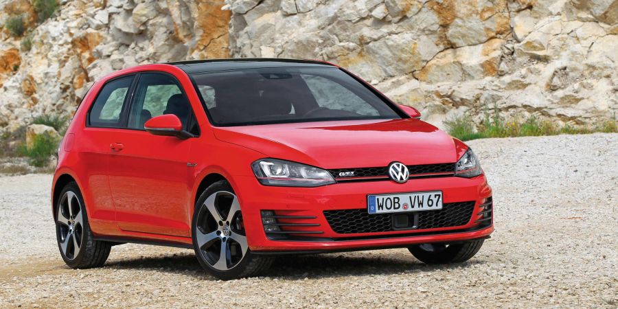 In Höchstform mit bis zu 310 PS. In zwei Leistungsstufen startet im Frühjahr 2013 die siebte GTI-Generation durch.