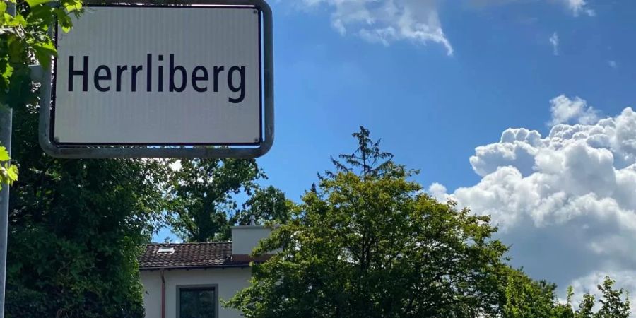 Auch in der Goldküsten-Gemeinde Herrliberg wird es im Sommer teils sehr heiss.
