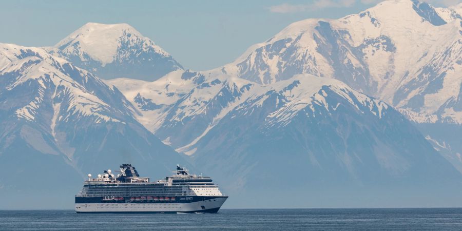 Kreuzfahrtschiff in Alaska.