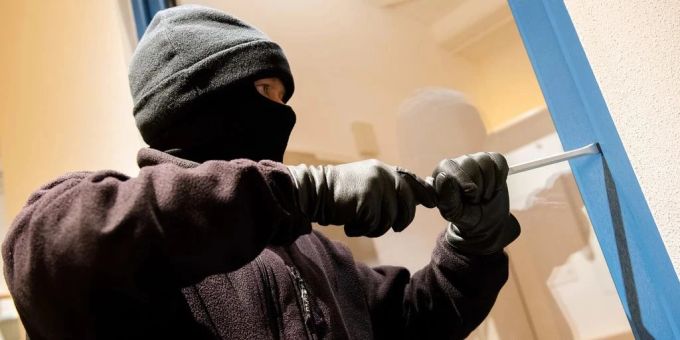 Ösi-Einbrecher-Masche - Schweizer Polizeien warnen vor Münzen-Trick