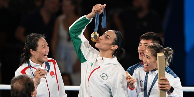 Die Boxerin Imane Khelif holt bei Olympia 2024 die Goldmedaille. Imane Khelif Olympia 2024