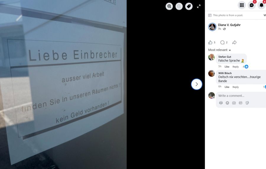 Das Schild, das die Einbrecher offenbar nicht abgeschreckt hat – und im Netz für Diskussionen sorgte.