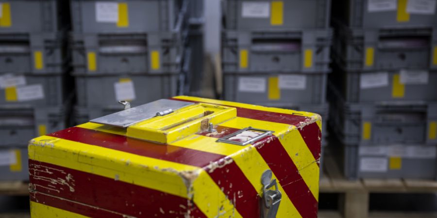 Ende November stimmt die Schweiz über vier eidgenössische Vorlagen ab. Eine davon ist die Erhöhung der Mehrwertsteuer für die AHV. (Archivbild)