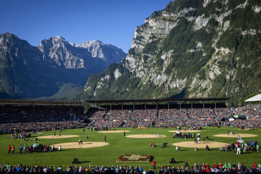In der Arena am ESAF 2025 haben über 56'000 Schwingfans Platz.