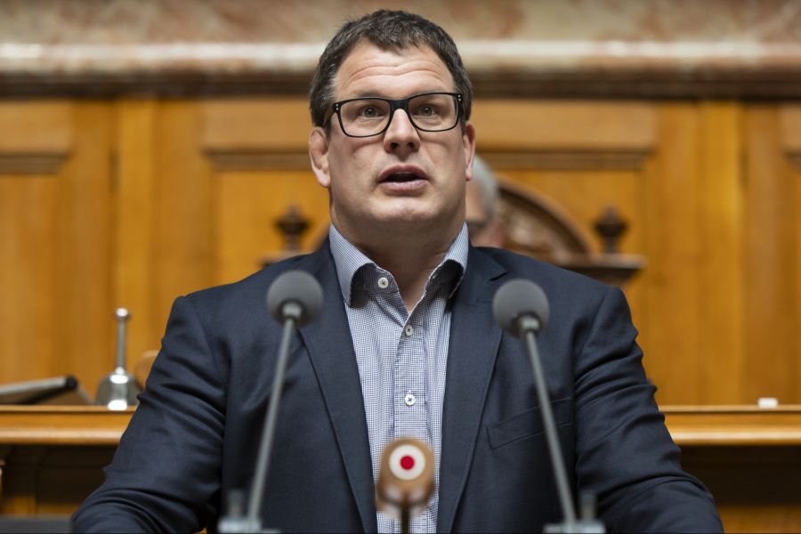 SVP-Nationalrat Manuel Strupler ist der Meinung, dass die SRG die internationalen Tech- und Mediengiganten nicht aufhalten kann.