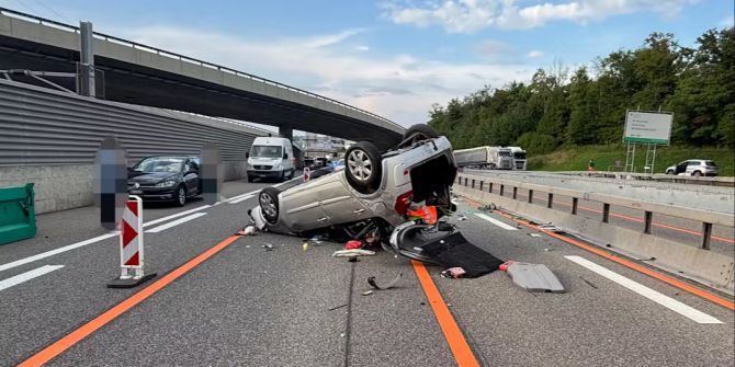 Selbstunfall eines Autos