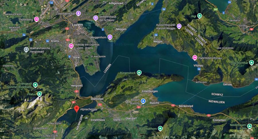 Die Kantonsgrenze zwischen Ob- und Nidwalden verläuft durch den Alpnachersee.