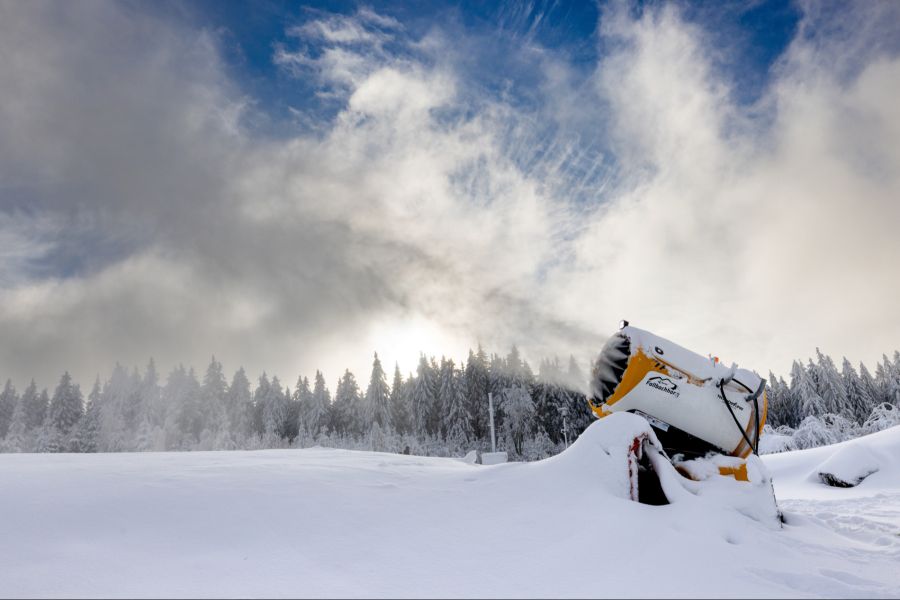Nun wird mitgeteilt, dass alle 53 Kanonen einwandfrei funktionierten. (Symbolbild)