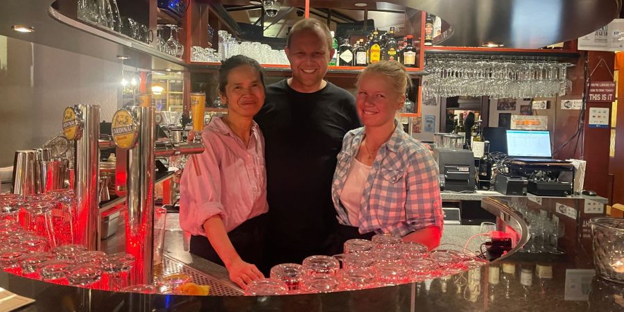 Neue Gesichter in der Queens Bar in Adelboden