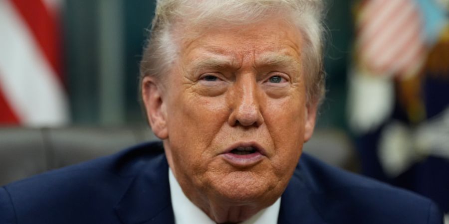 US-Präsident Donald Trump spricht im Oval Office (Archivbild). Foto: Alex Brandon/AP/dpa