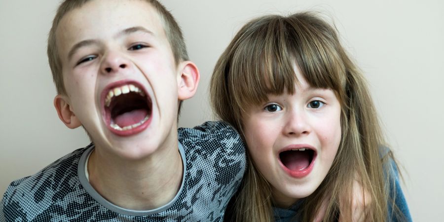 Kinder schreien