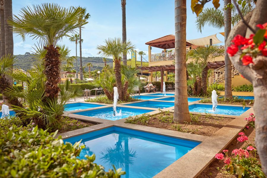 Direkt am Strand gelegen, bietet das TUI MAGIC LIFE Beldibi auch in der Anlage perfekte Möglichkeiten zum Entspannen.