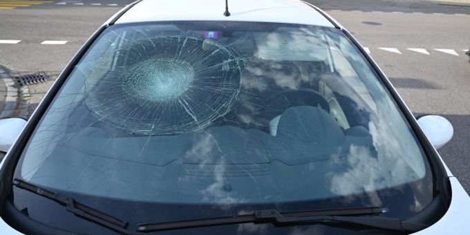 Flawil SG: 14-Jähriger nach Unfall zwischen Mofa und Auto verletzt. Flawil SG