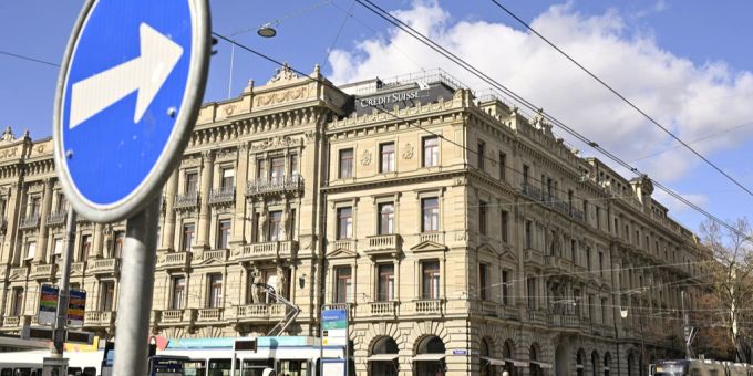 Systemrelevante Banken müssen ab 1. Juli liquider sein, um in Krisenfällen widerstandsfähiger zu sein. grossbanken