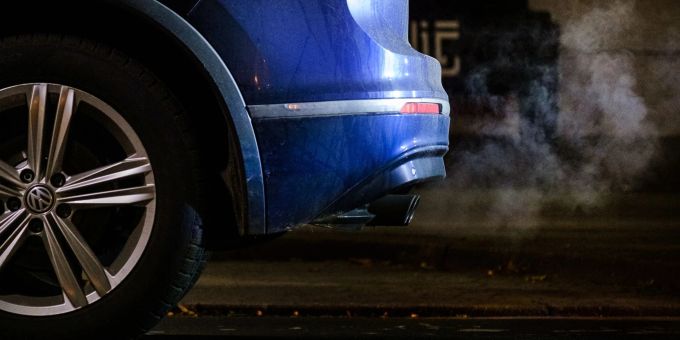 Nur noch bis 2035 sollen Autos mit Verbrenner-Motoren verkauft werden dürfen. Das hat das EU-Parlament aus Klimaschutzgründen beschlossen. 2035