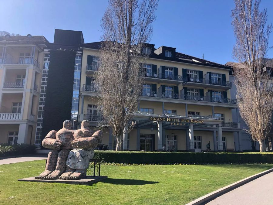 Die Schweizer Nati wohnt während der EM-Vorbereitung im «Grand Hotel Hof Ragaz».