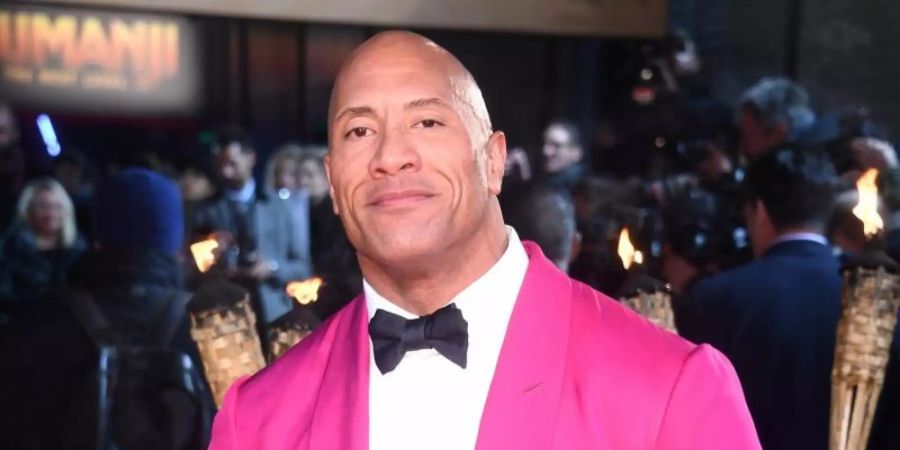 Dwayne Johnson lässt sich für Amazon Studios auf ein grösseres Weihnachtsfilm-Projekt ein. Foto: Matt Crossick/PA Wire/dpa