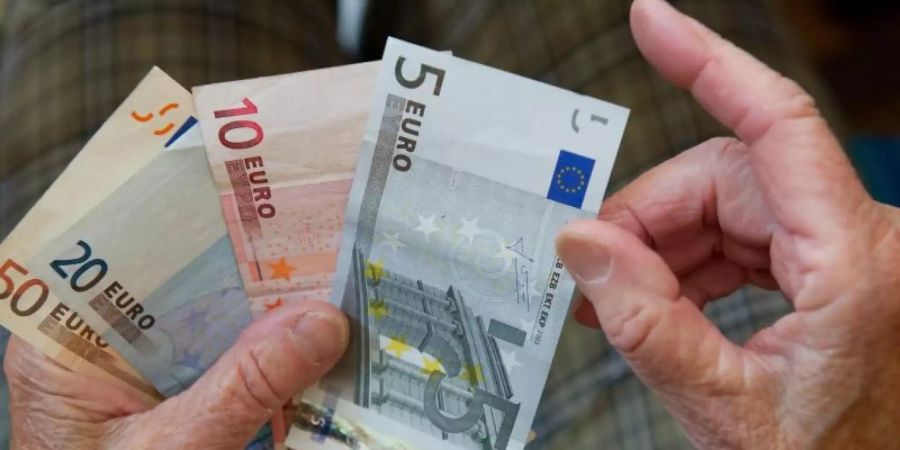 Zum 1. Juli werden die Renten in Ostdeutschland um 0,72 Prozent steigen. Foto: picture alliance / dpa