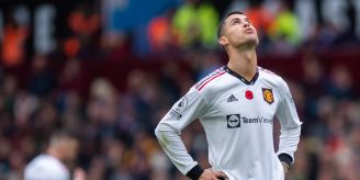 Mit Kapitän Ronaldo - Man United verliert bei Aston Villa mit 1:3 Mit Kapitän Ronaldo - Man United verliert bei Aston Villa mit 1:3