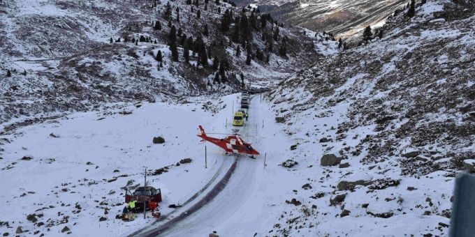 Davos: Zwei Verletzte bei Selbstunfall Davos: Zwei Verletzte bei Selbstunfall