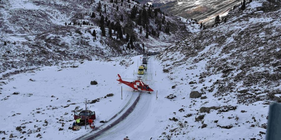 Davos: Zwei Verletzte bei Selbstunfall