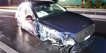 A14 - Inwil: Lenker prallt gegen Anpralldämpfer