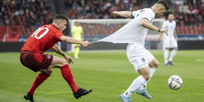 Granit Xhaka muss gegen den Kosovo ungewohnt früh vom Platz. Granit Xhaka