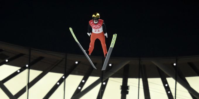 Simon Ammann springt auf der Grossschanze bei Olympia 2022 auf Rang 25. Olympia 2022