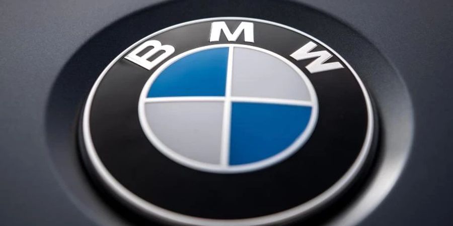 Trotz voller Auftragsbücher rechnet BMW mit Verkaufszahlen nur noch auf dem Niveau von 2021. Foto: Sina Schuldt/dpa