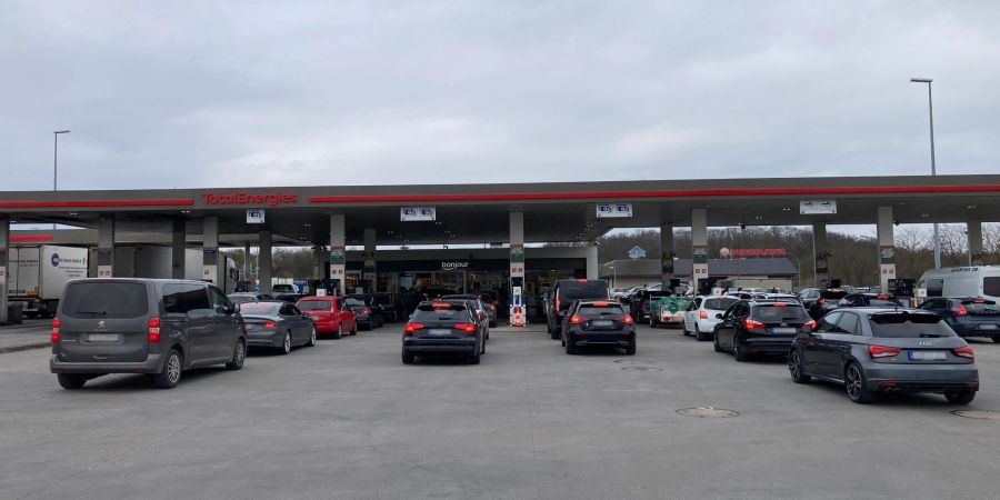 Zum tanken in die Niederlande zu fahren, lohnt sich laut ADAC derzeit nicht.
