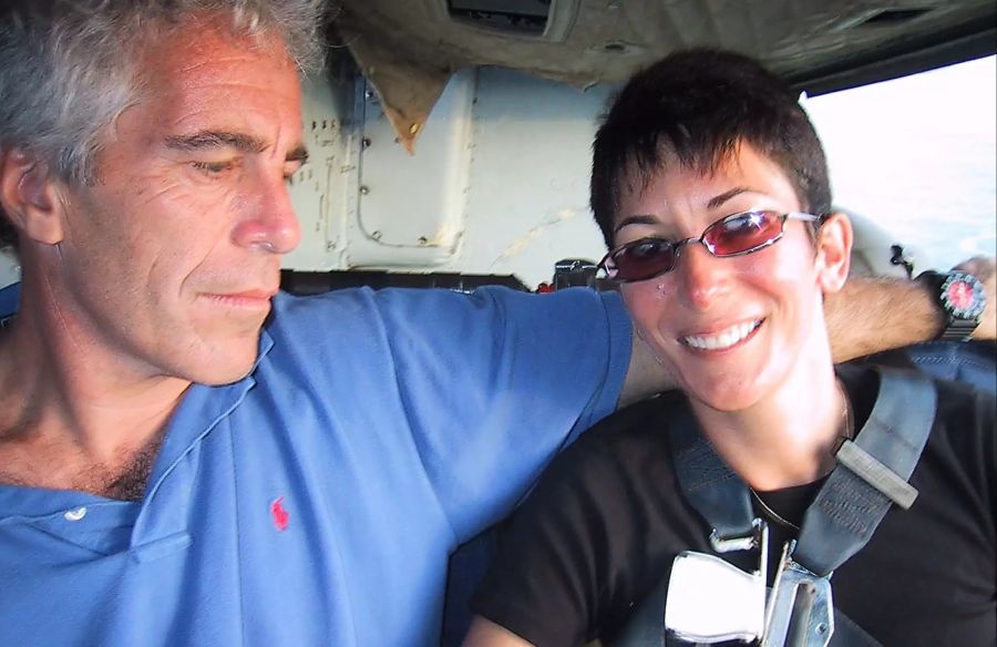 Ghislaine Maxwell und der pädophile Geschäftsmann Jeffrey Epstein.