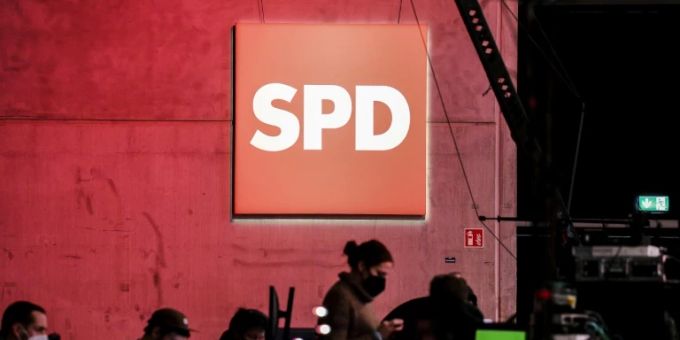 Kutschaty führt nordrhein-westfälische SPD in Wahlkampf Kutschaty führt nordrhein-westfälische SPD in Wahlkampf