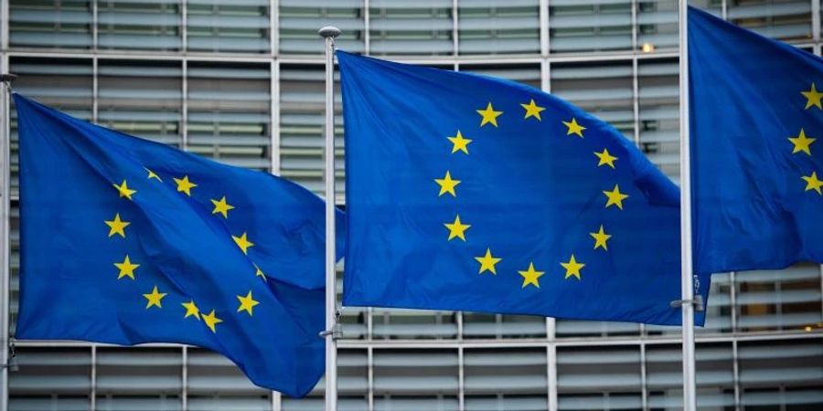 Die Europäische Union weitet ihre Sanktionen gegen Russland aus. Weitere Oligarchen und deren Angehörige kommen auf eine Liste von Personen, deren Vermögenswerte in der EU eingefroren werden. Foto: Arne Immanuel Bänsch/dpa