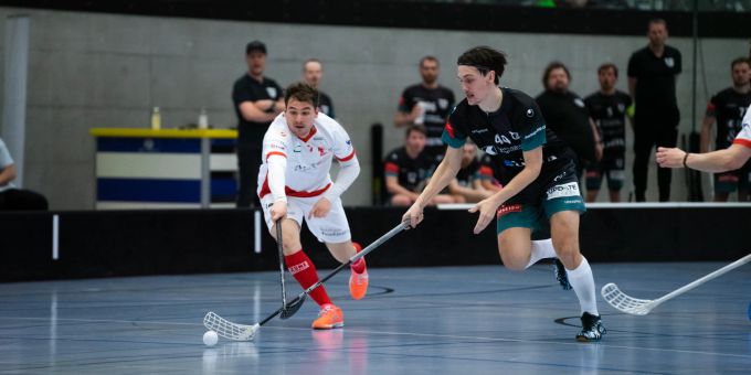 Niklas Graf im Heimspiel gegen den UHC Thun Floorball Thurgau gewinnt gegen den UHC Thun