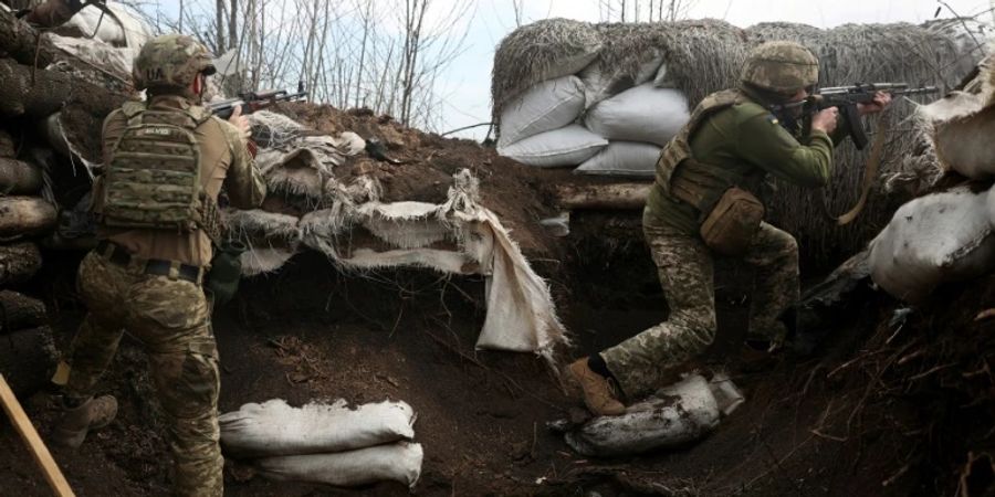 Russische Truppen ziehen den Belagerungsring um Mariupol immer enger