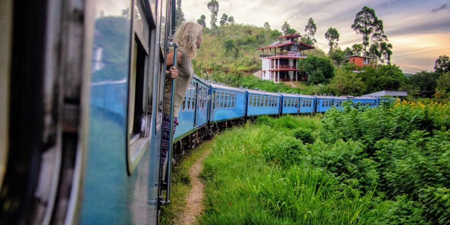 Zugfahrt in Sri Lanka.