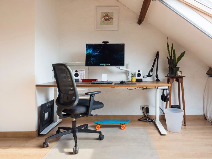 Gehört unbedingt ins Homeoffice: ein Bürostuhl. Bürostuhl